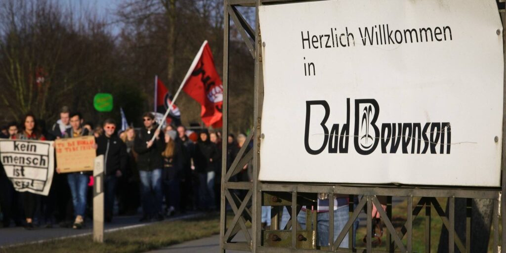 19.12.2015 Bad Bevensen: Demonstration "Rassismus bekämpfen – Refugees welcome!"